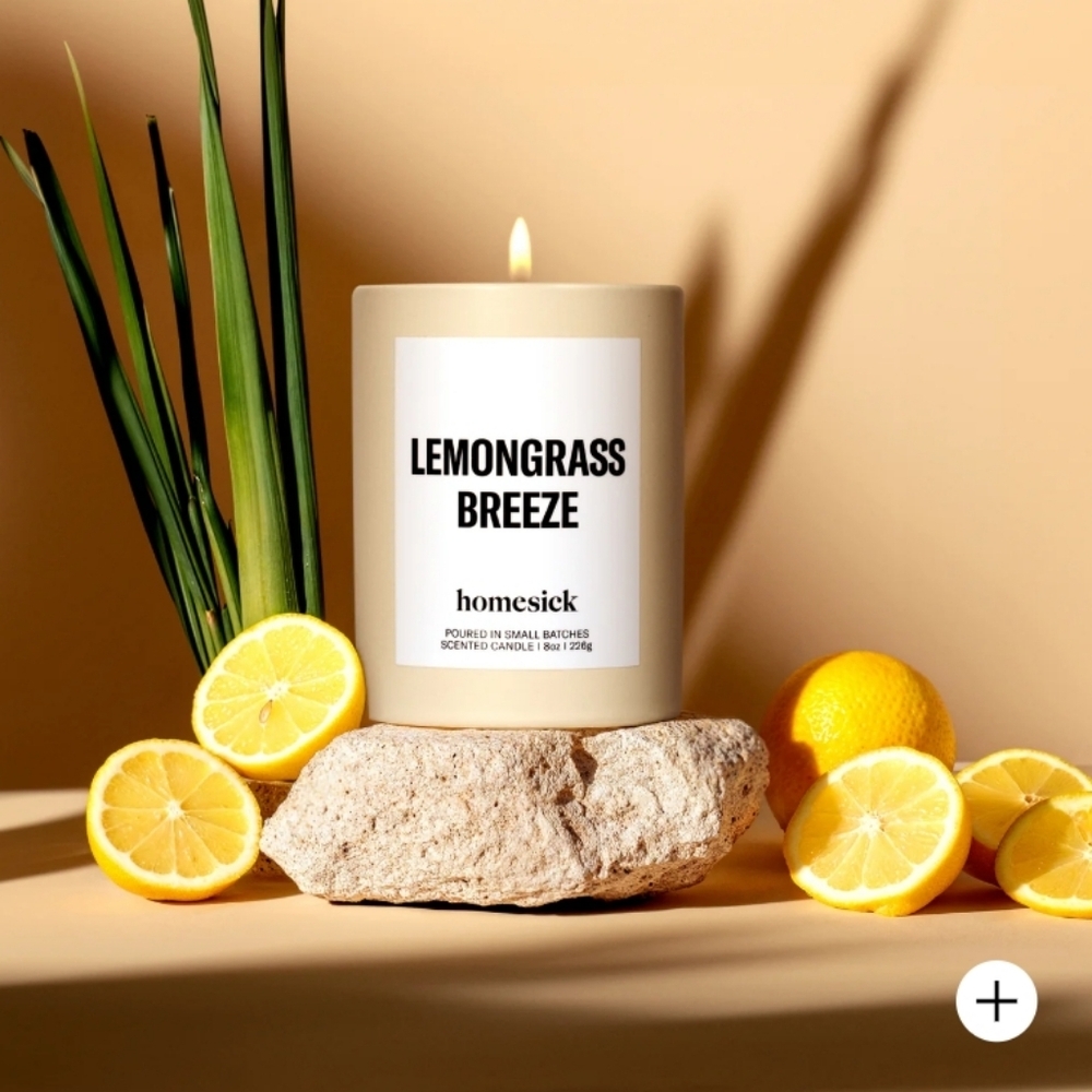 NWT Homesick‎ Lemongrass Breeze Scented Soy Wax Candle 8oz 60-80 Hrs